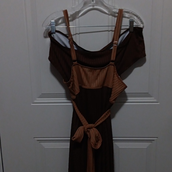 Two piece Bathing Suit Tankini and matching bottoms - Picture 3 of 8